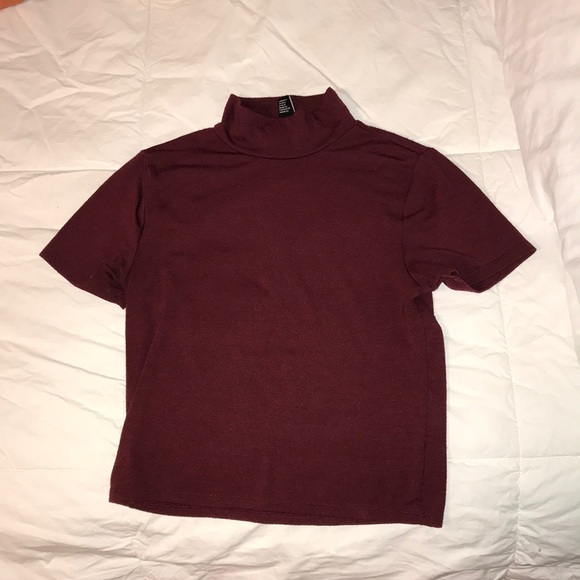 Crop top - Picture 2 of 4